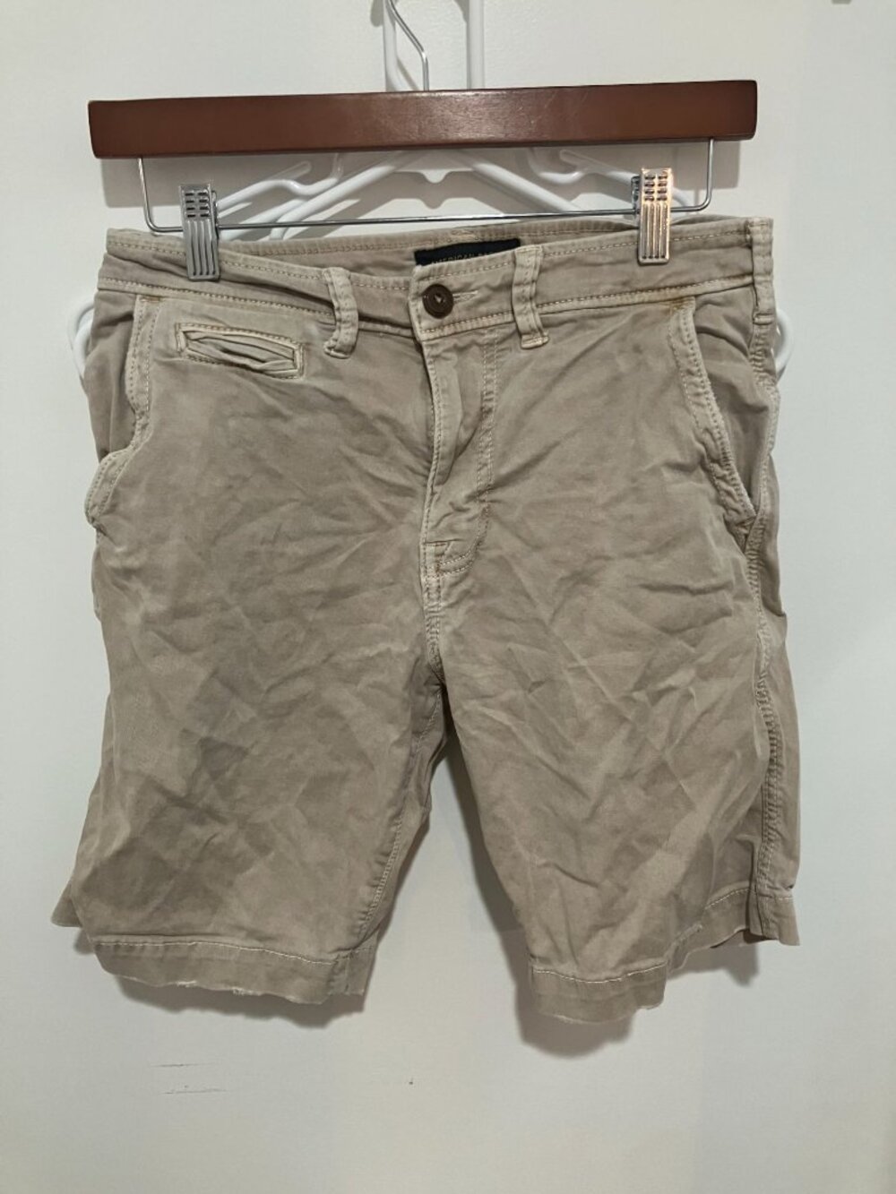 American Eagle Men’s Extreme Flex Khaki Chino Shorts Cream Wash Size 28